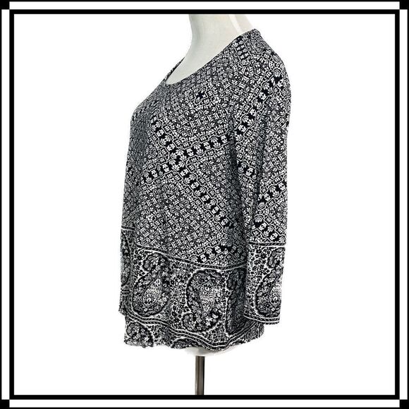 Like New! Lucky Brand 3/4 Sleeve, Top, Size L - Picture 3 of 4